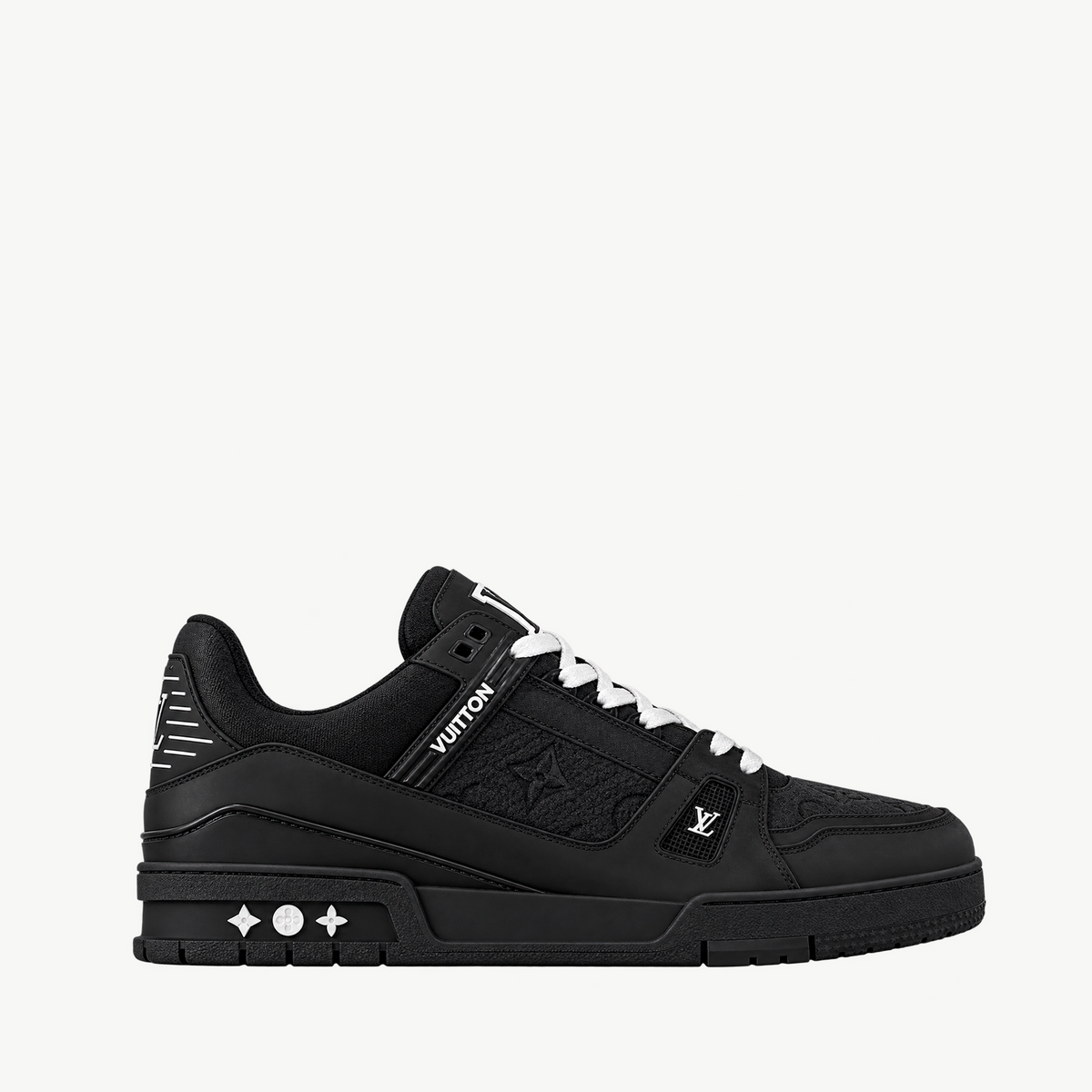 Trainer Triple Black